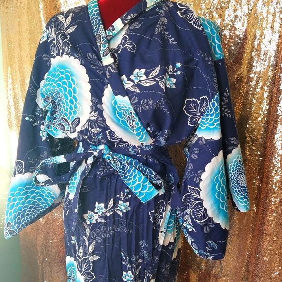 Other - Authentic Japanese kimono